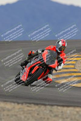 media/Jan-14-2023-SoCal Trackdays (Sat) [[497694156f]]/Turn 12 (120pm)/